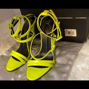 Giuseppe Zanotti Sexy stiletto heels - Brand New
